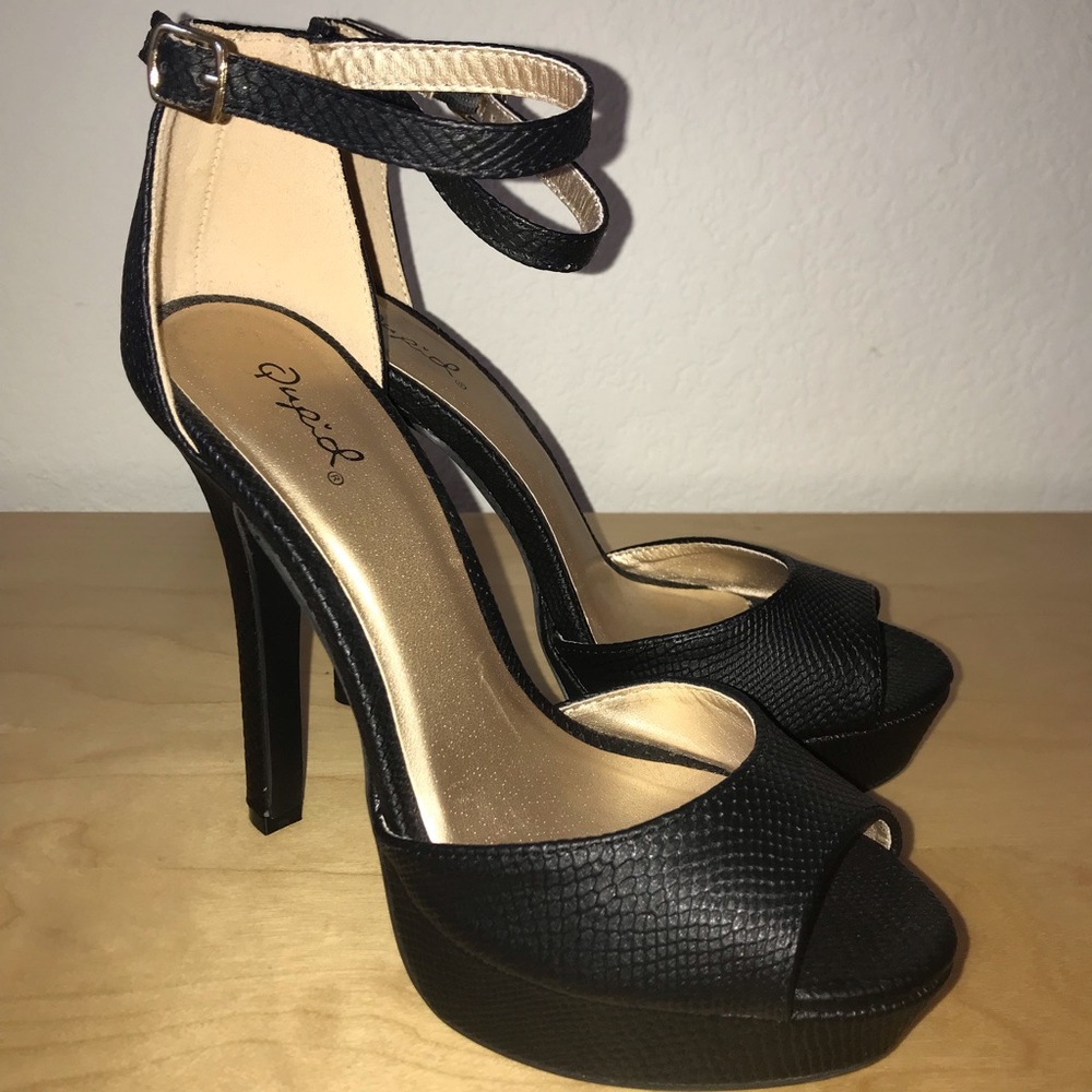 Black Stiletto Heels